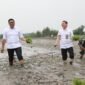 Wakil Menteri Pertanian (Wamentan) Sudaryono saat meninjau salah satu pabrik jagung swasta di Kabupaten Klaten, Jawa Tengah. (Dok. Dok. Kementan)