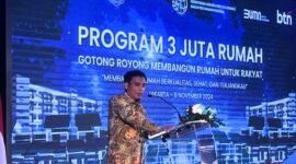 Direktur Utama PT Bank Tabungan Negara/BTN (Persero) Tbk Nixon LP Napitupulu dalam acara Developer Gathering bersama Menteri Perumahan dan Kawasan Permukiman, Menteri Dalam Negeri, dan Menteri Agraria dan Tata Ruang (ATR) yang diadakan PT Bank Tabungan Negara/BTN (Persero) di Menara BTN, Jakarta, Jumat (8/11/2024). ANTARA/M. Baqir Idrus Alatas.