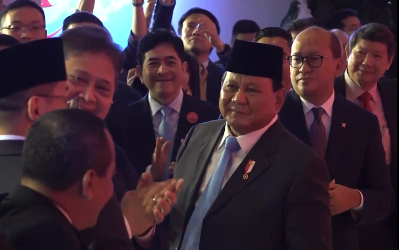 Presiden Prabowo Subianto menyanyikan lagu 