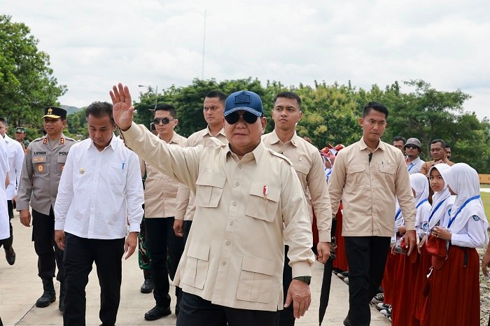 Presiden RI Prabowo Subianto saat meresmikan 37 proyek ketenagalistrikan nasional yang tersebar di 18 provinsi. (Dok. Tim Media Prabowo)