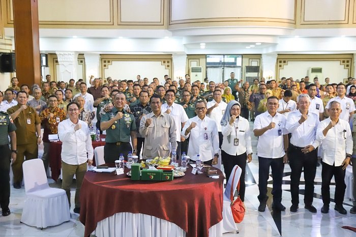 Menteri Pertanian (Mentan) Andi Amran Sulaiman menghadiri Rapat Koordinasi Percepatan Pencapaian Luas Tambah Tanam (LTT). (Dok. Kementerian Pertamian)