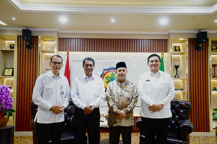 Mentan Andi Amran Sulaiman menegaskan setiap anggaran Kementan harus berdampak bagi petani.
(Dok. Kementan)
