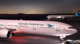 Pesawat Garuda Indonesia dan Pelita Air di apron bandara, simbol rencana merger yang masih digodok. (Dok. garuda-indonesia.com)